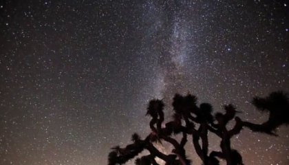 Млечный путь и метеоритный дождь в Калифорнии