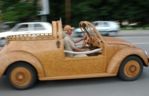 Деревянный Volkswagen Beetle