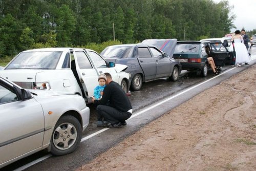 Авария с участием свадебного кортежа