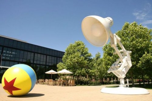 Офис киностудии Pixar в Калифорнии (24 фото)