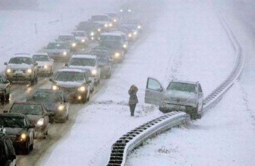 Автомобильный мир в прикольных картинках (23 фото)